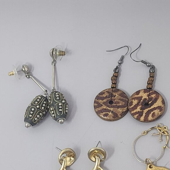 Vintage & Modern Earring Set‎ - Leopard Gold Red Green and More - Picture 4 of 8